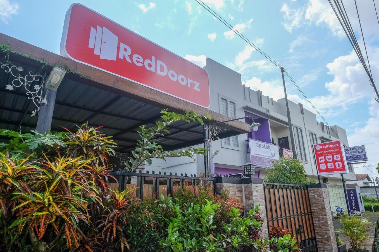 Reddoorz Syariah Near Kampus Unsoed Purwokerto Hotel Banyumas Exterior photo